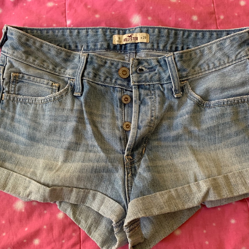 Low rise shorts